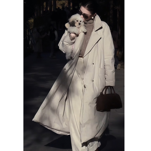 2026年春季新款韩版减龄通勤显白长款浅灰色直筒翻领羽绒款外套女