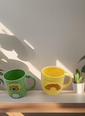 Creative and Adorable Children's漱口杯 (Rinse Cup) - Thicken