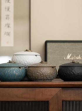 Creative large ashtray in vintage ceramic, high-end ashtray