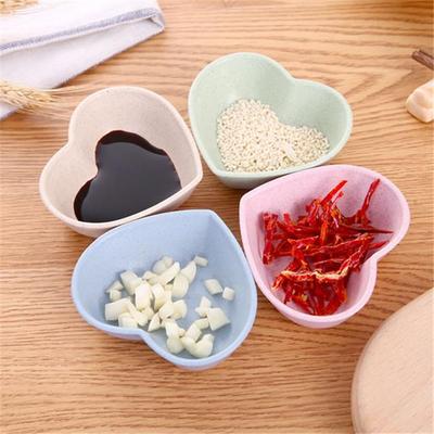 Japanese-style wheat straw heart-shaped condiment dish, crea