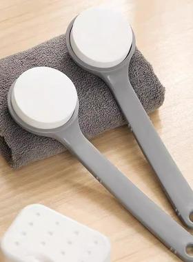 Long-handle bath sponge brush, a bathing accessory for scrub