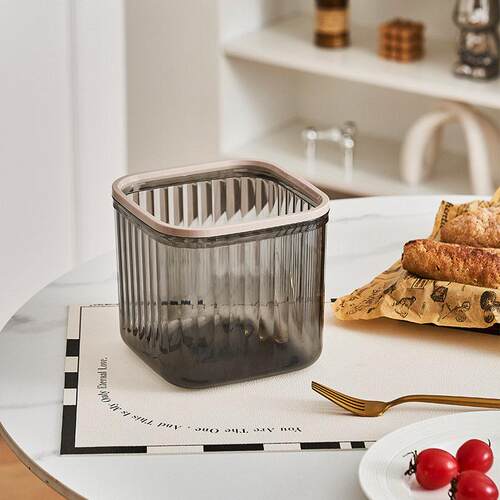2024 New Design: High-Aesthetic, Transparent Mini Trash Bin