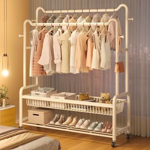 Floor-standing coat rack, simple clothing storage and displa