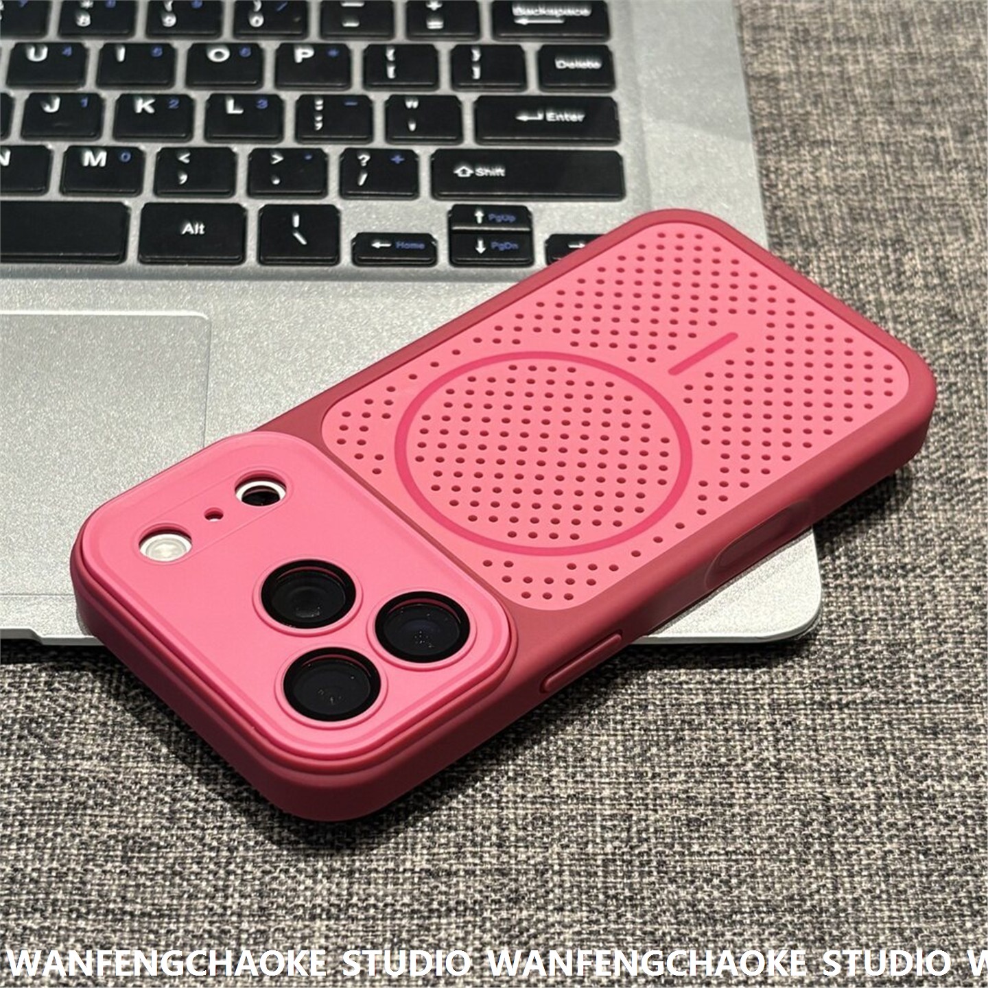 蜂窝透气散热适用iPhone18