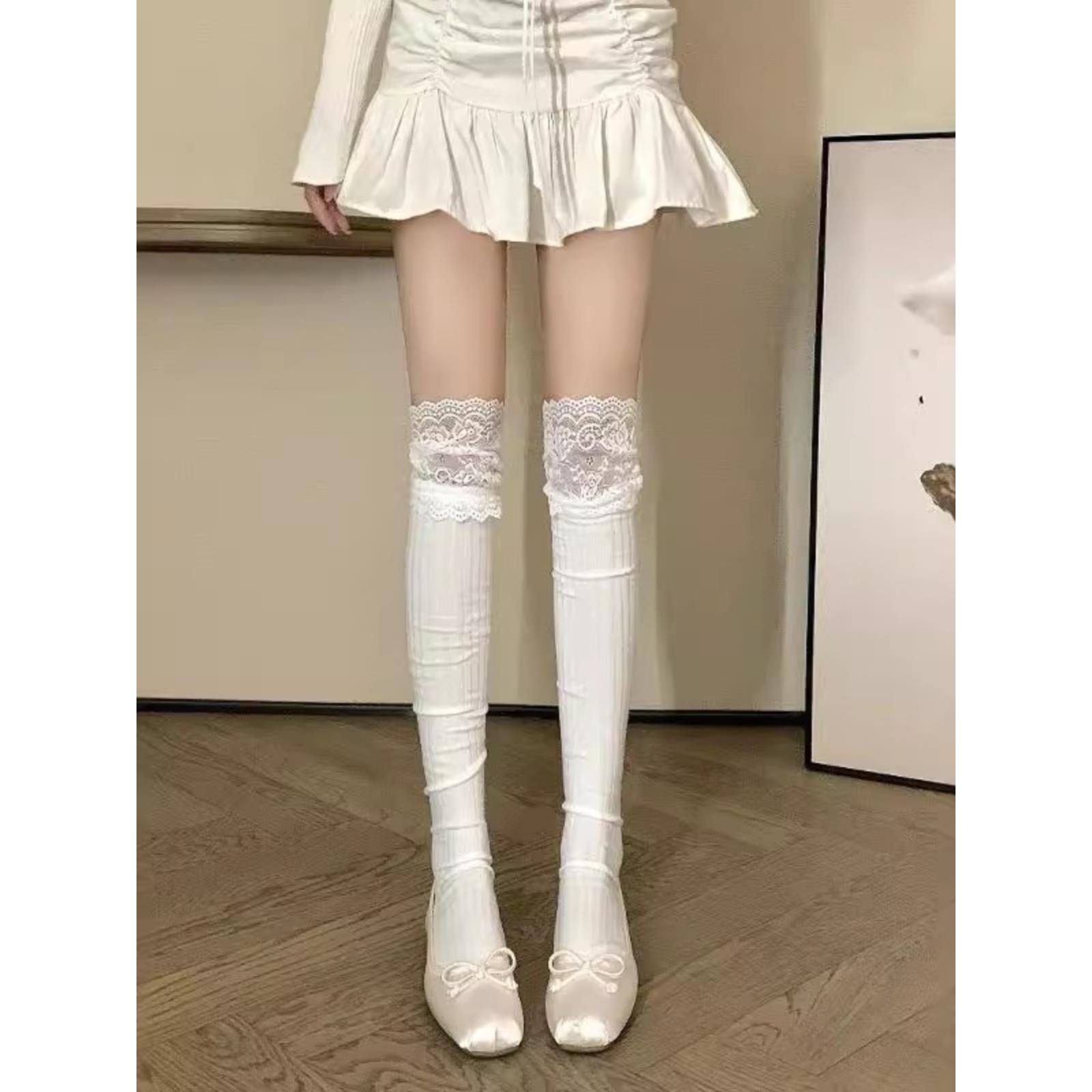 白色蕾丝洛丽塔过膝堆袜女