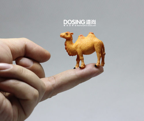 迷你版小骆驼微缩塑料仿真动物