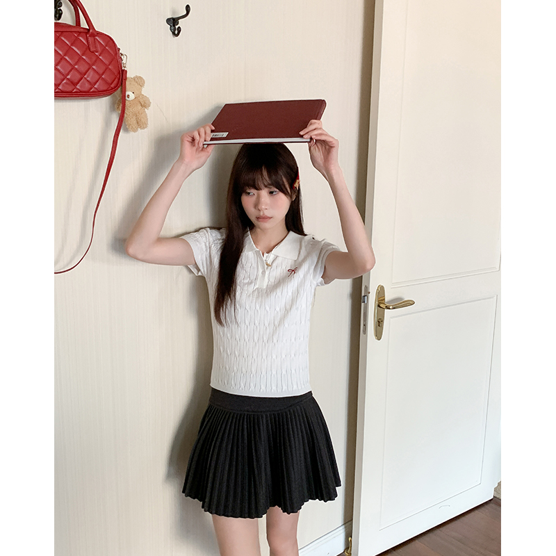 白色POLO领短袖针织衫女春季纽扣蝴蝶结刺绣软糯甜辣内搭短款上衣