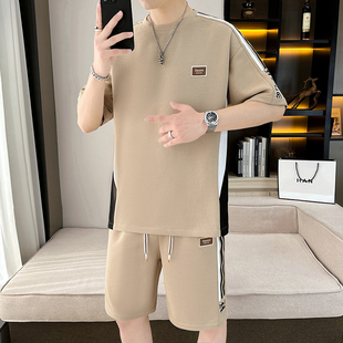 男士冰丝短袖短裤套装夏季薄款运动服潮男痞帅半袖t恤衫一套搭配