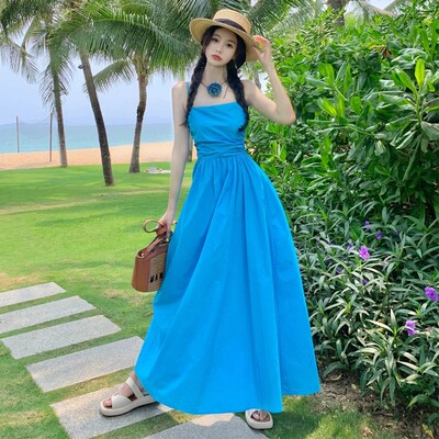 湖蓝色抹胸吊带连衣裙女