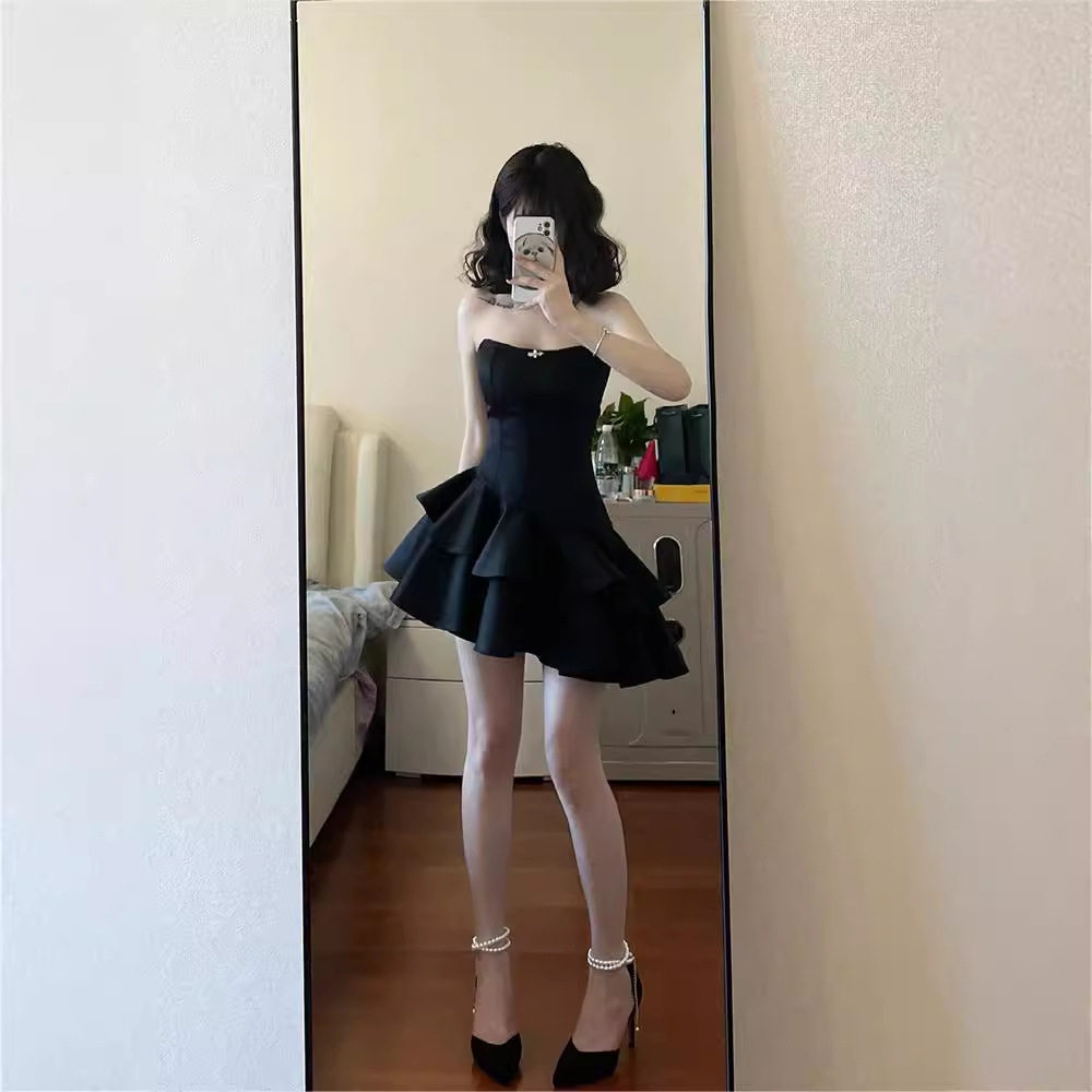 法式纯欲甜辣蓬蓬公主连衣裙女夏季新款小个子收腰显瘦抹胸小黑裙