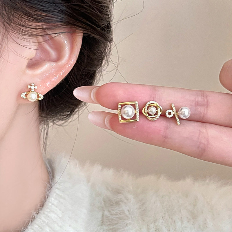 闪耀星辰~西太后微镶珍珠耳环女2025新款轻奢耳钉高级感精致耳饰,饰品/流行首饰/时尚饰品新,耳钉,淘宝优惠券,粉丝福利购,淘宝优惠卷