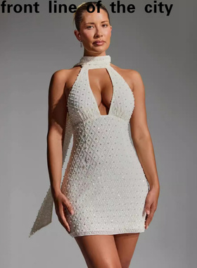 Lace slim fit sexy hip hugging dress新款时尚挂脖低胸露背修身