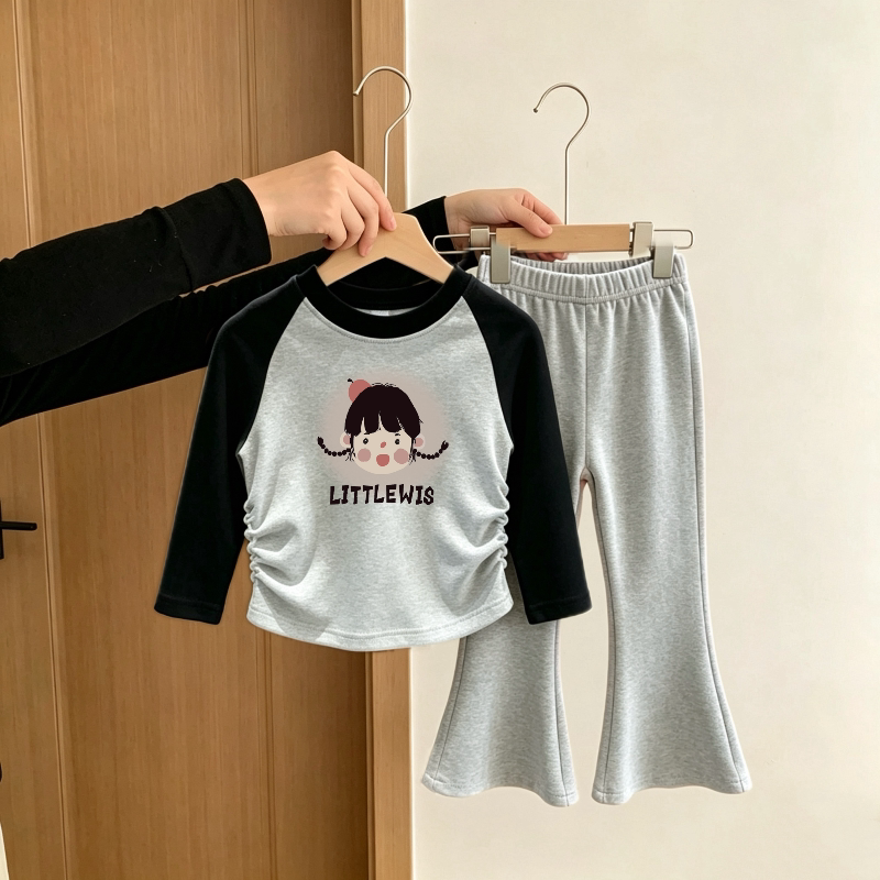 女童长袖套装春秋新款卡通印花圆领褶皱打底衫宝宝休闲百搭喇叭裤