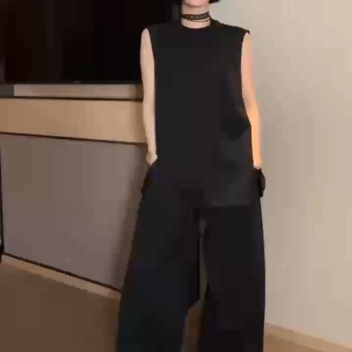 简约宽松显瘦无袖上衣+阔腿裤