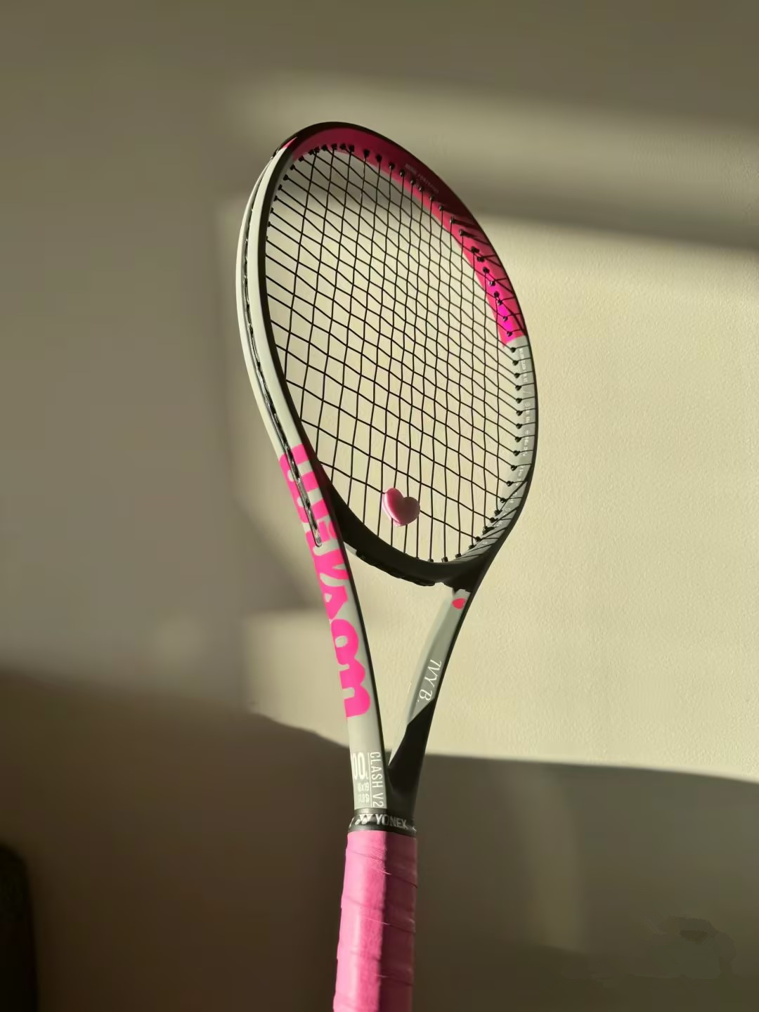 WILSON霓虹粉灰定制款网球拍