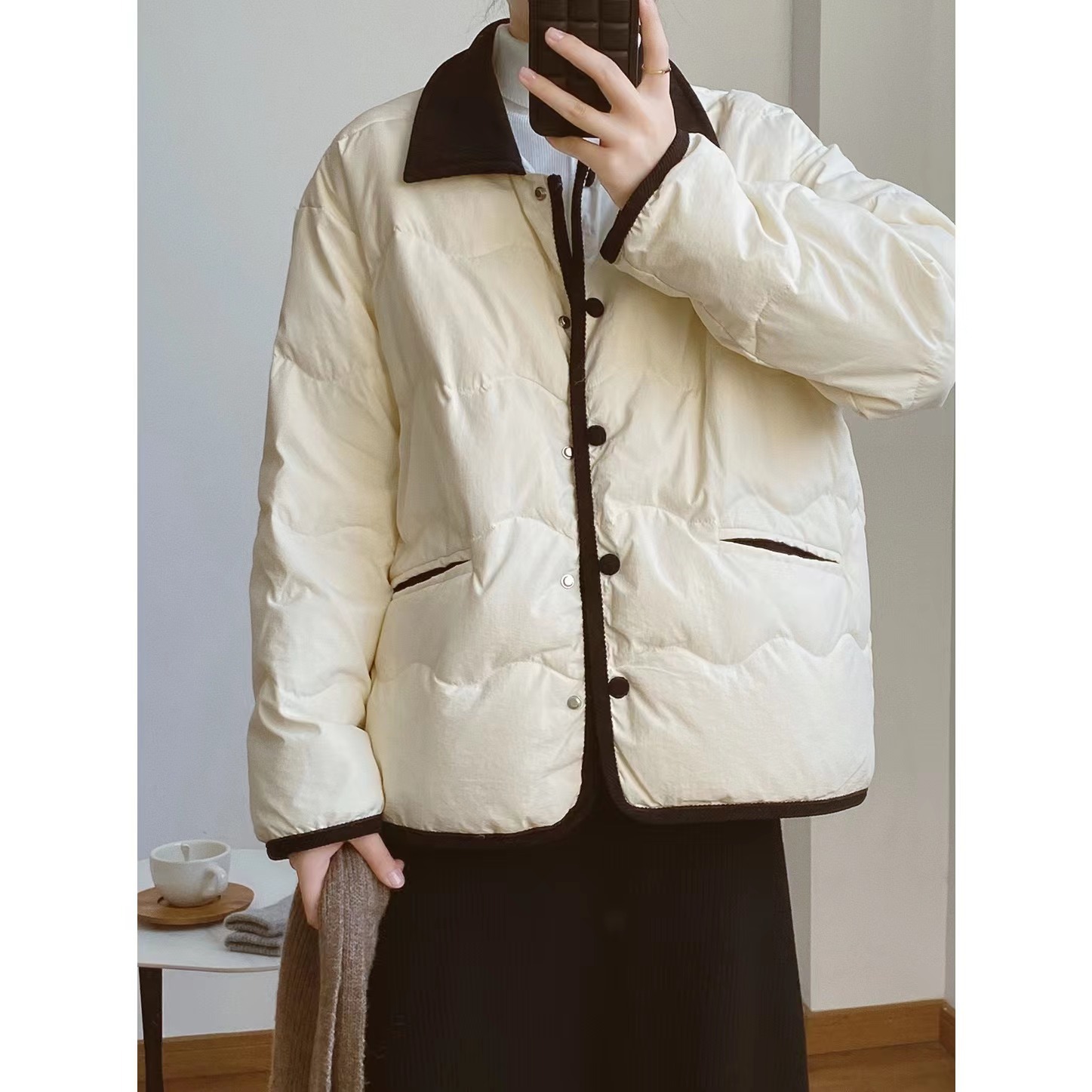 白鸭绒羽绒服女2023冬季新款时尚翻领小香风保暖外套H9909
