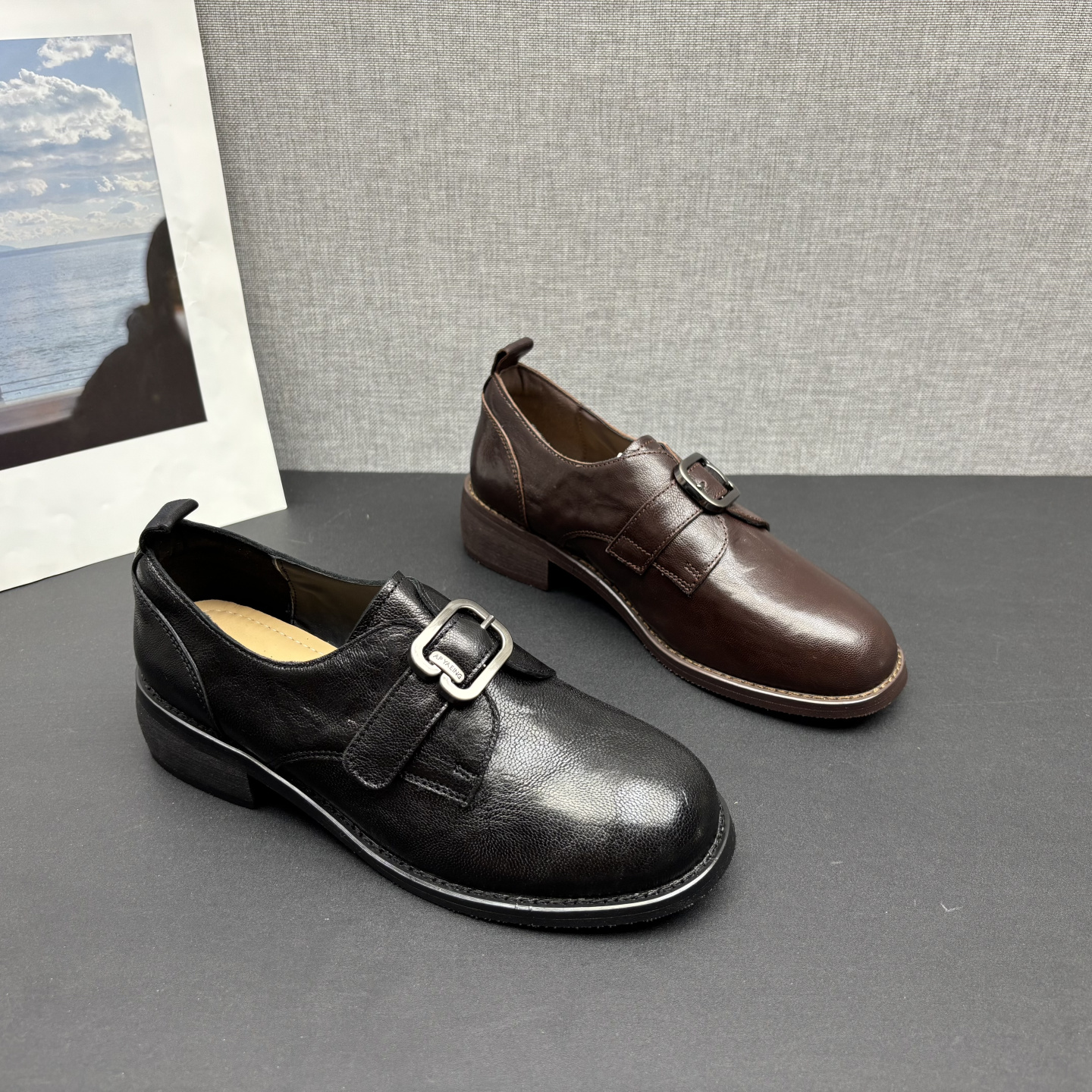 圆头粗跟深口英伦风气质羊皮单鞋