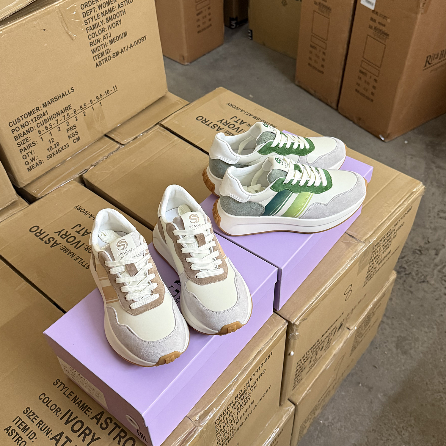 真皮春款运动休闲鞋女