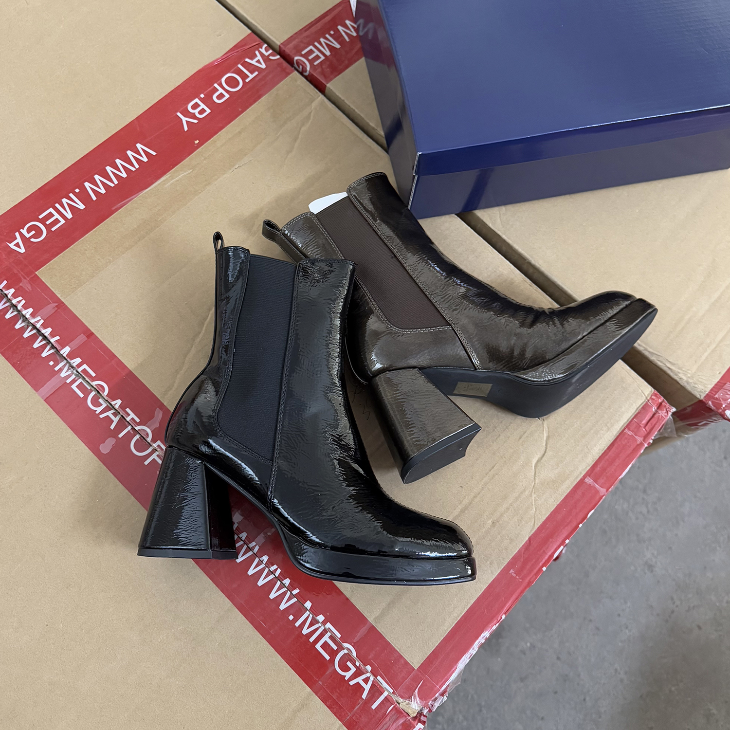 高跟切尔西短靴漆皮中筒粗跟