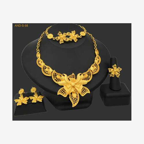 24KGoldPlateJewryBri