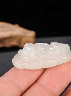 玉石匠和田玉一夜富貔貅吊坠男女款白玉招财貔貅项链玉坠皮丘挂件