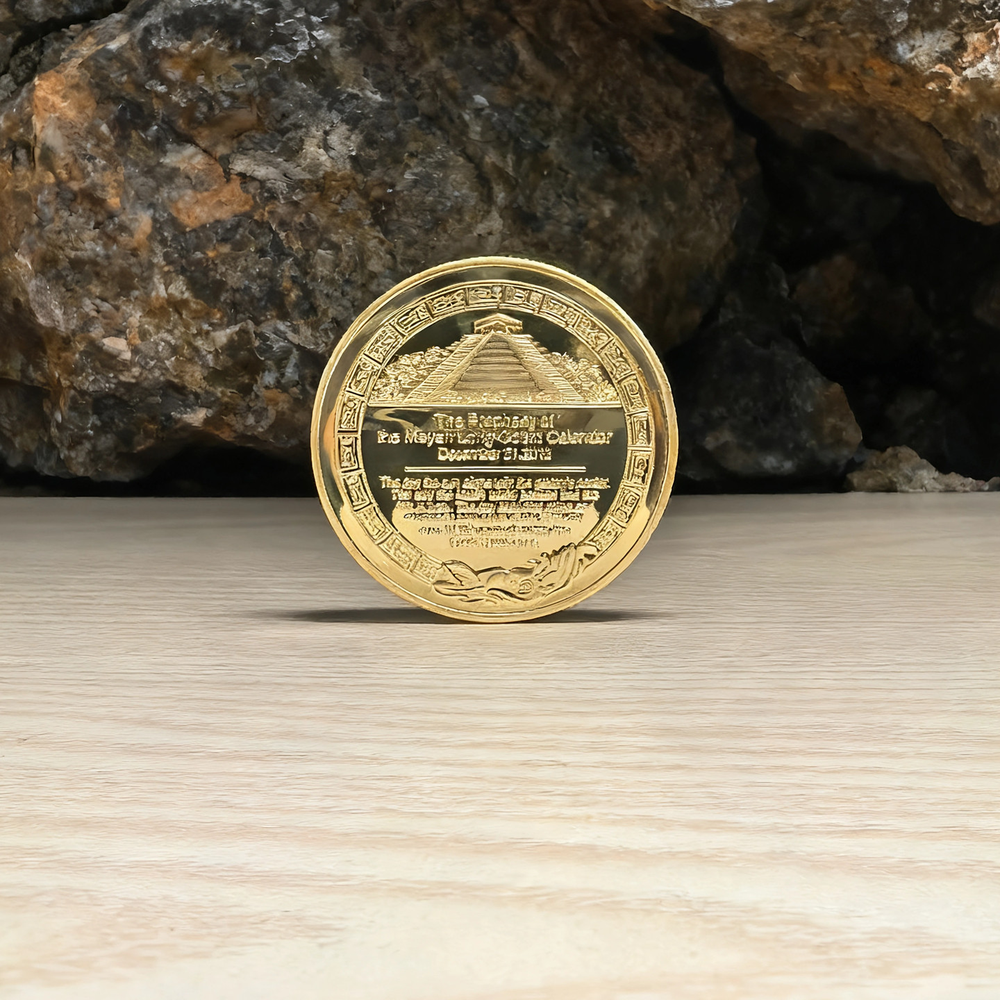 黄铜 玛雅纪念币 金字塔日晷金币 外国美洲硬币 外币纯铜币收藏品
