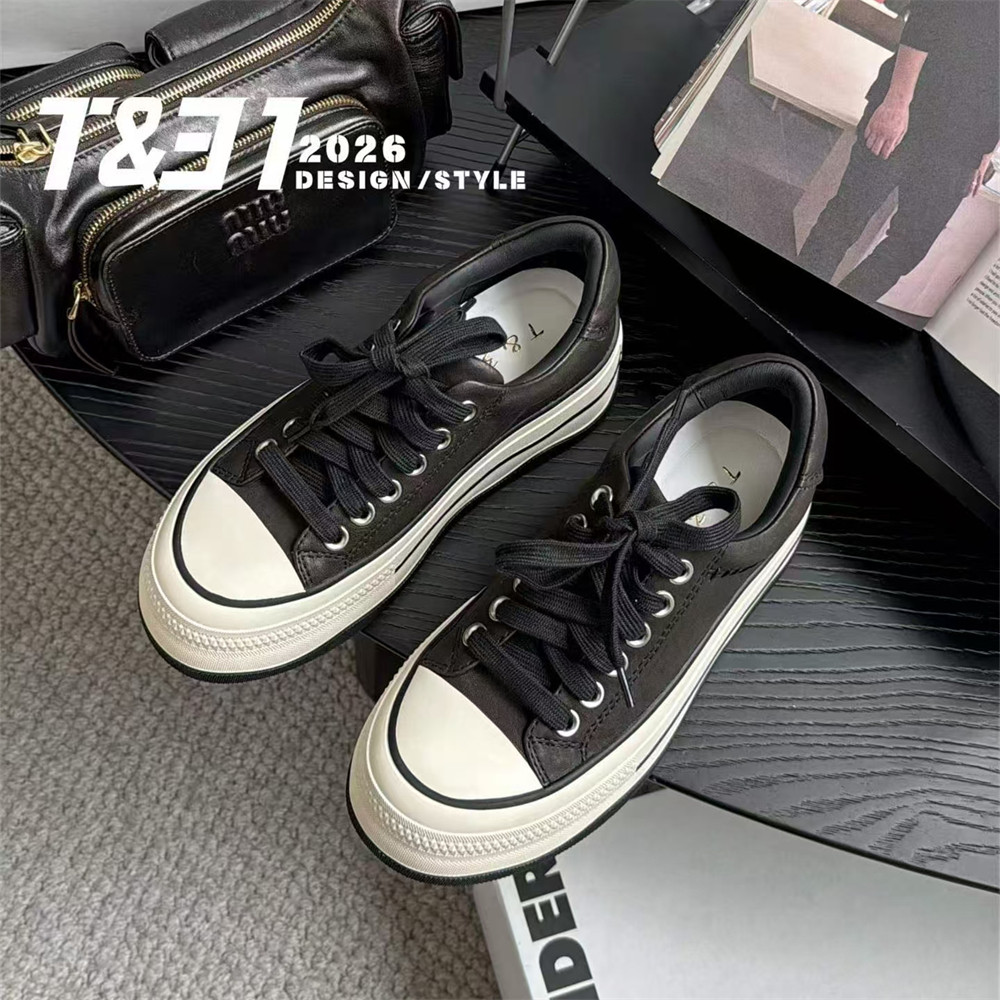 T31女鞋2026秋季新款净版真皮低帮休闲鞋厚底6cm板鞋白带ins潮鞋