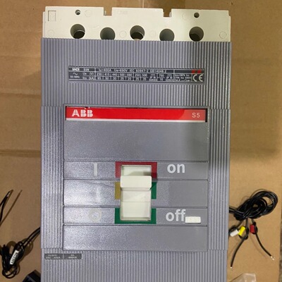 abb塑壳断路器S5N400A断路器