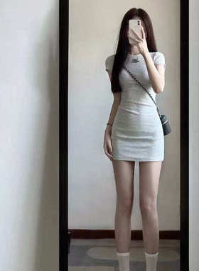 小个子辣妹短袖t恤连衣裙子女夏季2025新款修身显瘦小妈包臀短裙