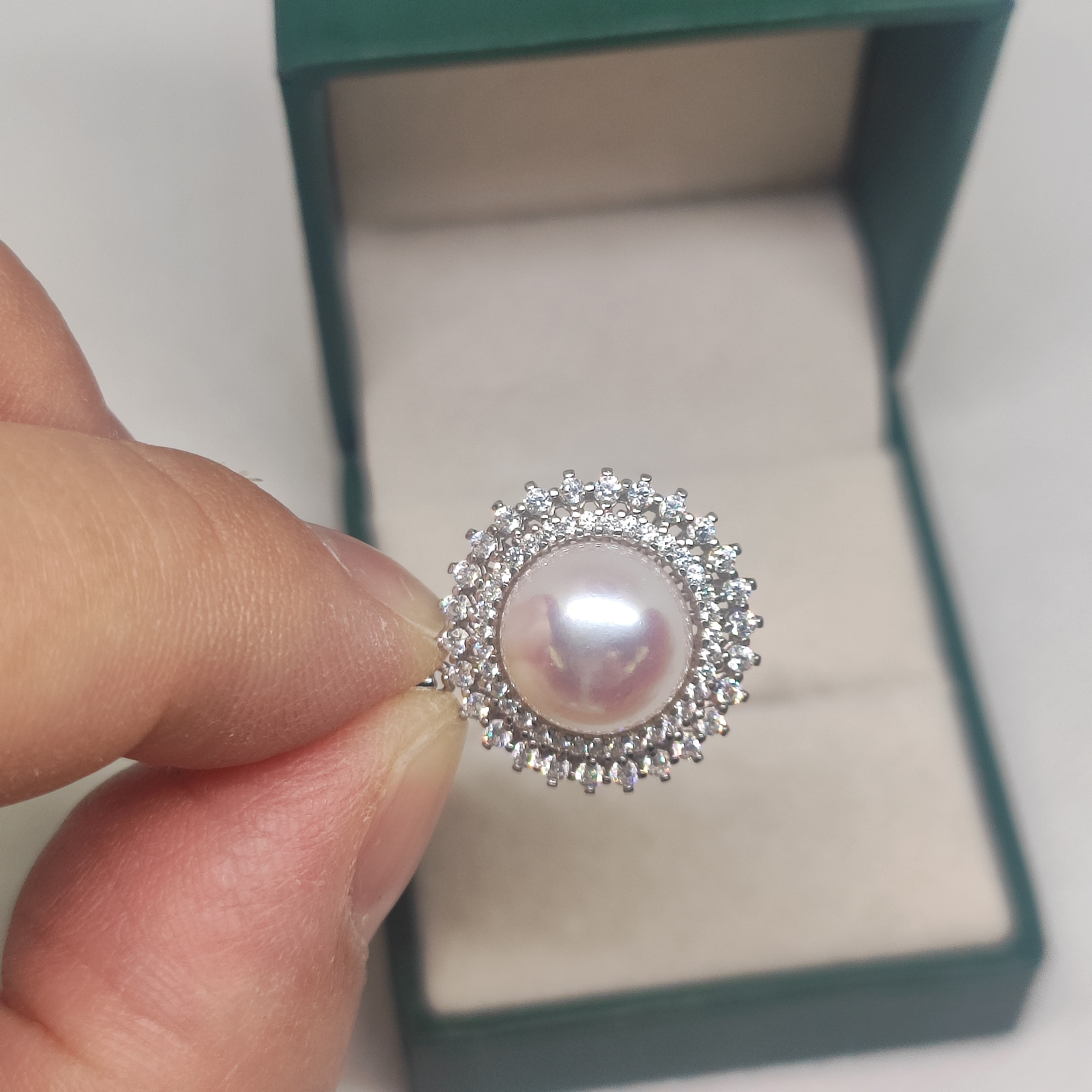 通体纯银锆石托天然淡水珍珠吊坠10mm极光透亮正圆节日礼物近无瑕