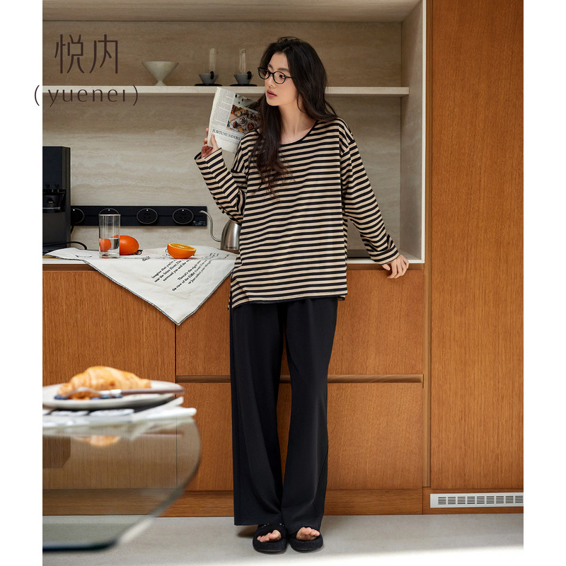 悦内带胸垫一体睡衣女士