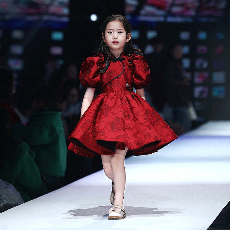 高端周岁女童公主裙礼服