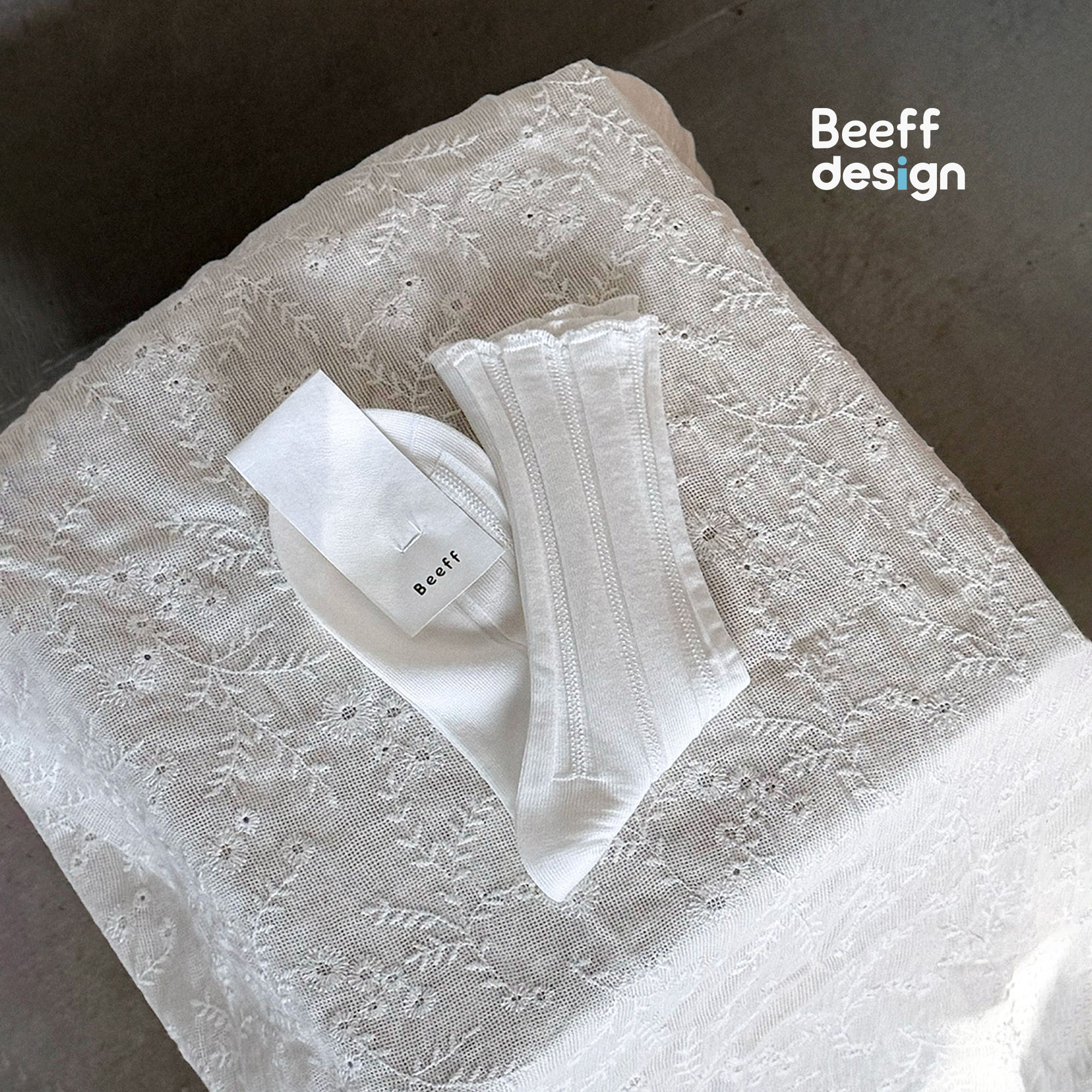Beeff｜白色花瓣-Design设计图片