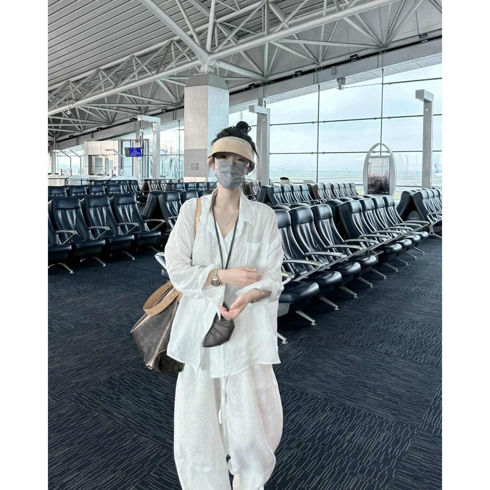 白色棉麻防晒衬衫女2025春夏新款慵懒宽松长袖亚麻空调衫衬衣上衣