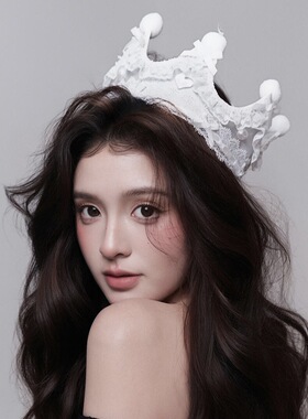 超仙公主甜美氛围感白色毛球皇冠帽发饰生日派对新娘装扮拍照发饰