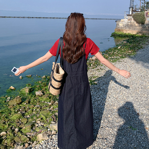 韩系学院风休闲套装女夏2025新款少女感减龄T恤牛仔吊带裙两件套图片
