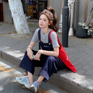 学院风气质减龄牛仔背带裤套装女2025夏季新款复古条纹T恤两件套图片