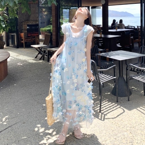 法式绝美立体花朵连衣裙套装女2025夏季新款超好看海边度假风长裙图片