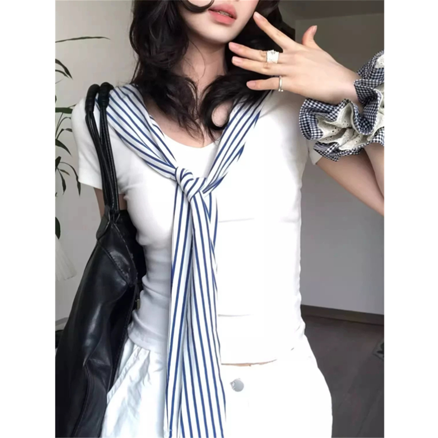 纯棉白色短袖t恤女修身短款上衣