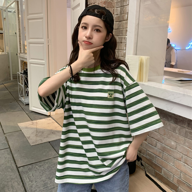 彩虹条纹t恤女半袖t恤洋气百搭时尚古着感少女t恤港味牛油果绿t恤59.00元包邮