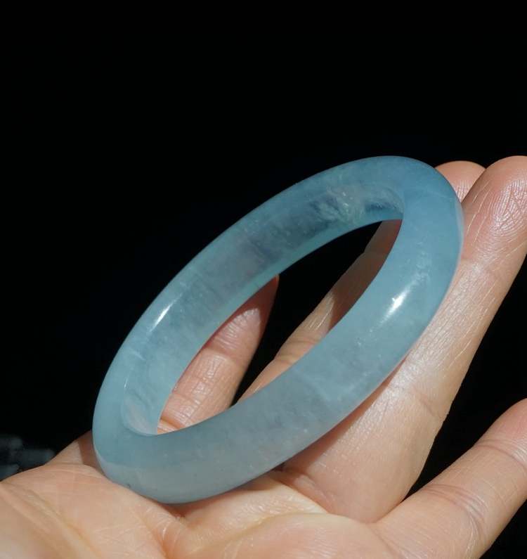 新疆海蓝手镯宝石小圈轮胎蓝色