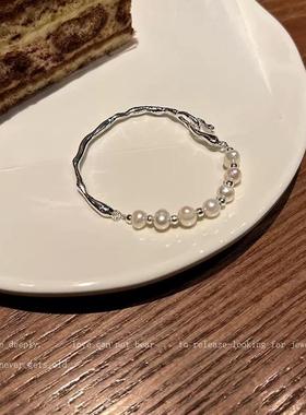 不规则树枝拼接珍珠手链女2026年新款小众设计高级感冷淡风半手镯