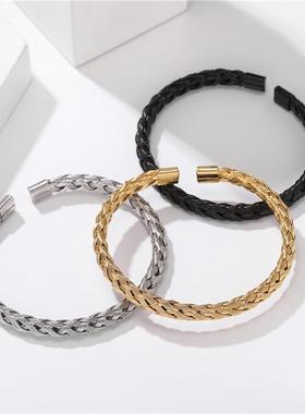 304不锈钢黑色包塑软钢丝绳翻板钩鱼线晾衣绳广告吊绳包胶鱼扣绳