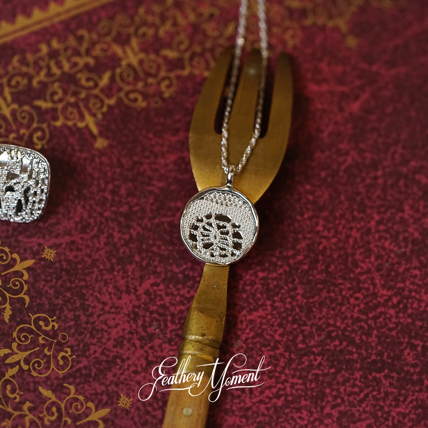 FM 小绣片原创设计925银项链基础款圆片吊坠简约大方好搭配