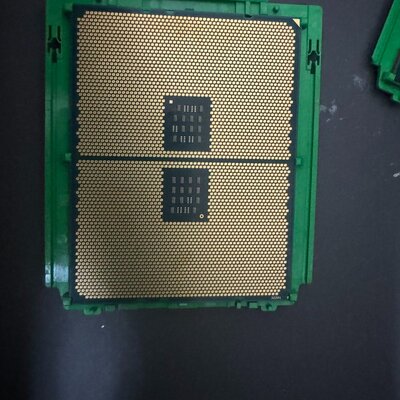 议价:AMD CPU 霄龙 EPYC 7302 无锁16核32线程