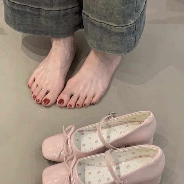 法式粗跟浅口玛丽珍芭蕾鞋女2025春季新款红色配裙子高跟鞋单鞋子
