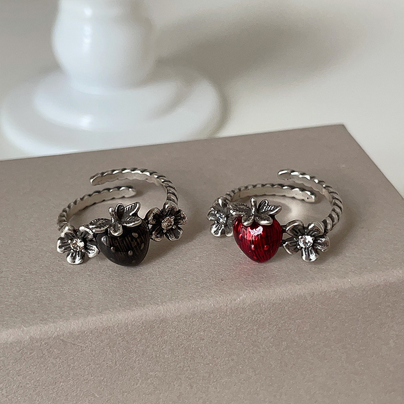 独特气质复古做旧草莓花朵戒指女小众设计感个性时尚潮流指环戒子