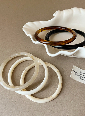 简约ins小众树脂窄版手镯女高级感气质潮流时尚百搭通勤手环手饰