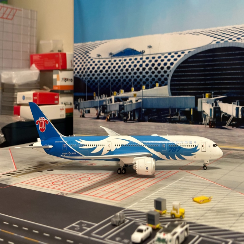 Jcwings1:200南方航空787-9模型注册号B-1242南航第一架789[号外]
