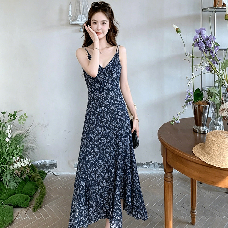 专柜正品法式设计感松弛感纯欲碎花中长款不规则连衣裙女无袖露肩